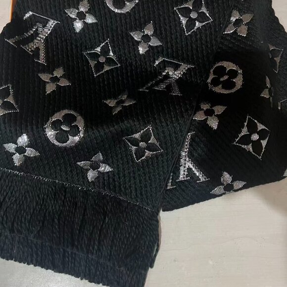 Louis Vuitton Monogram Logomania Black Scarf - New with Box - Picture 7 of 8